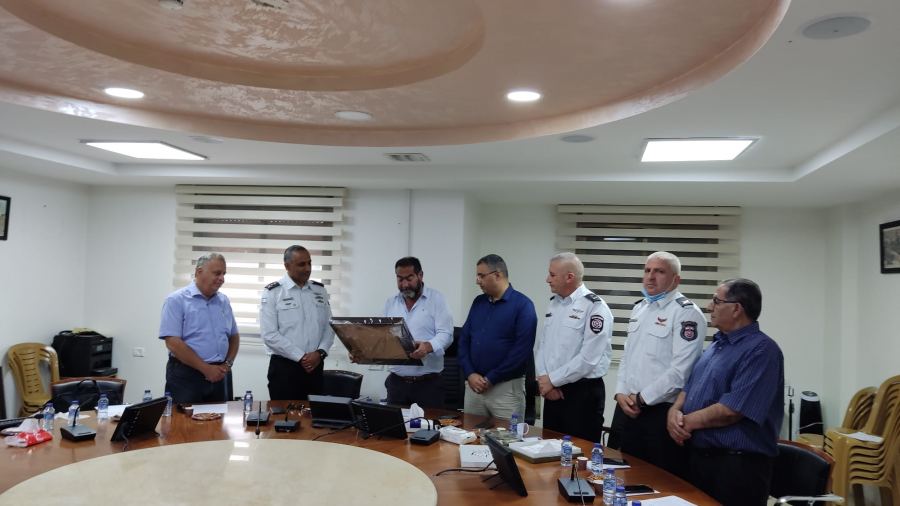  ديدي سمحي يجري جولة في كفر كنا تمهيدا لإقامة محطة إطفاء خلال عام